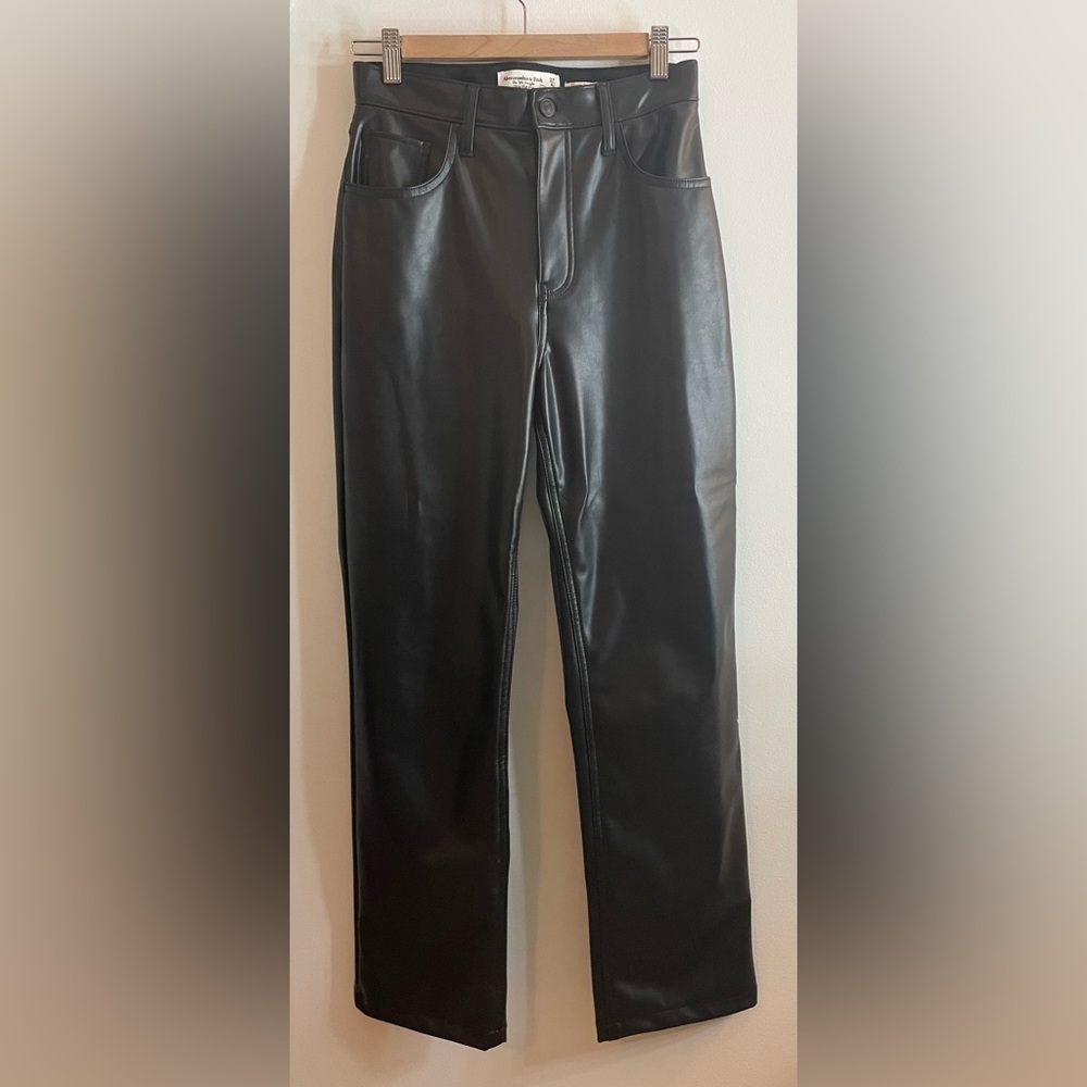 Abercrombie & Fitch Vegan Leather 90s Straight Pant